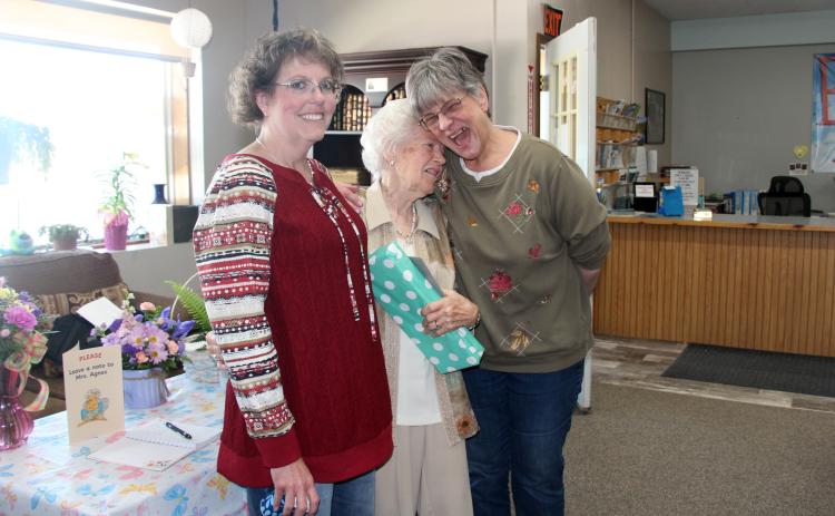 L-R: Assistant Librarian Bree Aldrich, retiring Assistant Agnes Reecy, and Head Librarian Gail Bethel Photo by Linda Baird/FRC Herald Star