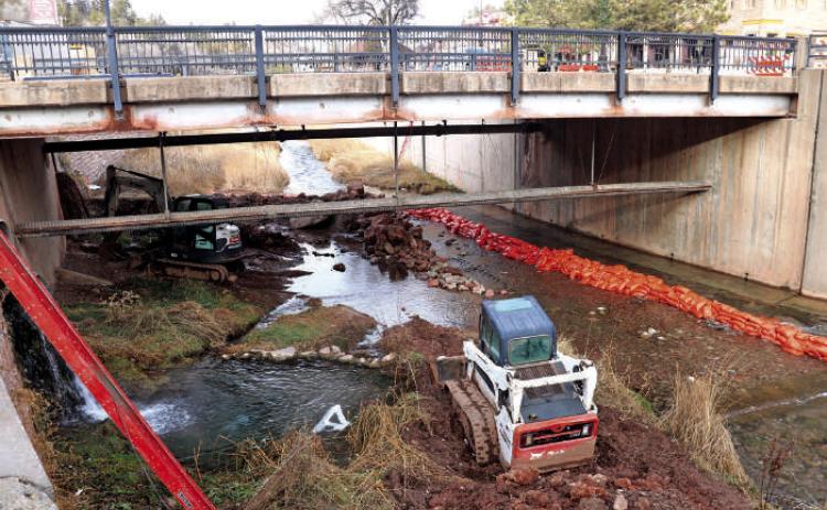 Work on the Minnekahta Avenue Bridge began last Monday, Dec. 15, and is expected to continue until late Summer 2026. Photo by Brett Nachtigall/Fall River County Herald-Star